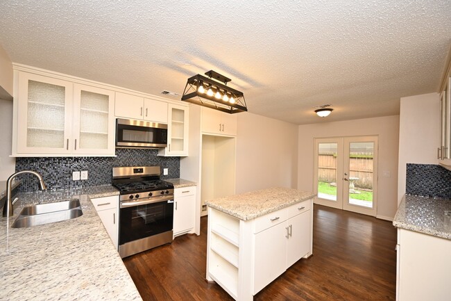 Building Photo - 1511 Apple Park Dr