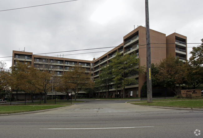 Building Photo - Cherry Hill Place