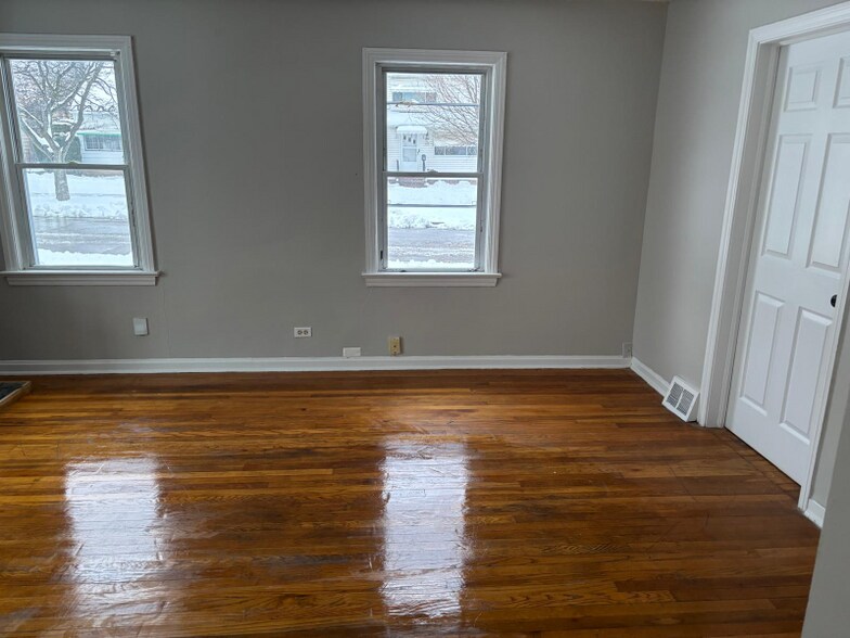 Building Photo - 5717 Archmere Ave