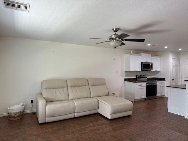 Building Photo - 11215 Hall Terrace Ct