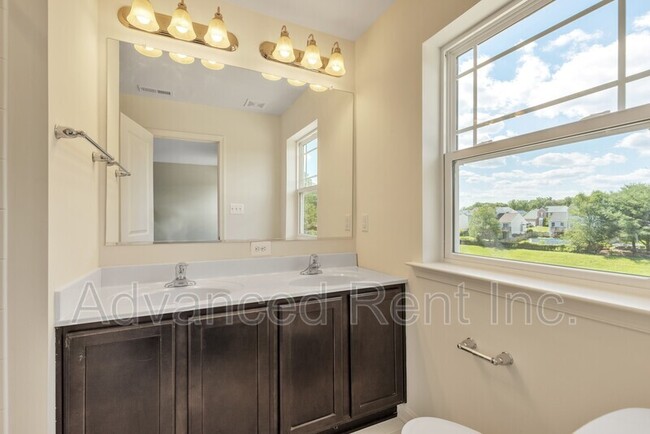Building Photo - 819 Magnolia Ridge Dr