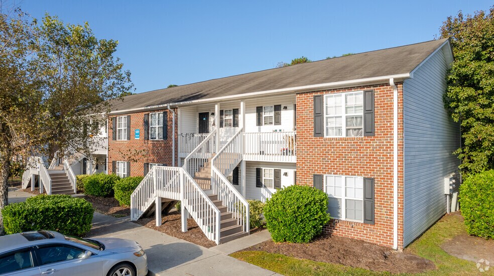 Seahawk Retreat 420 Racine Dr Wilmington NC 28403 Apartment Finder