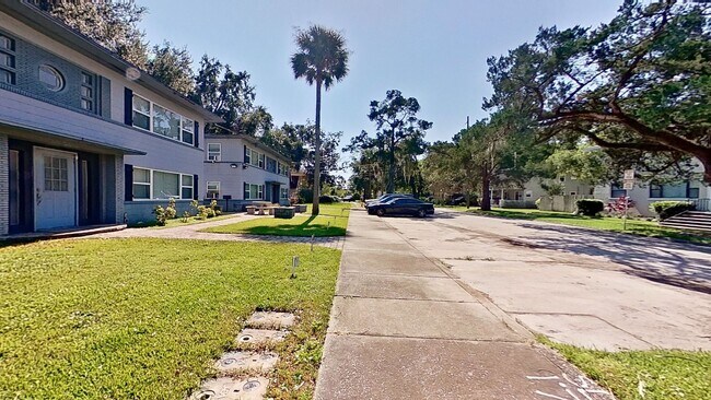 Building Photo - 1613 Flagler Ave