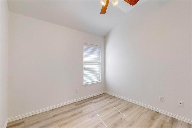 Building Photo - 1720 Bluebird Dr