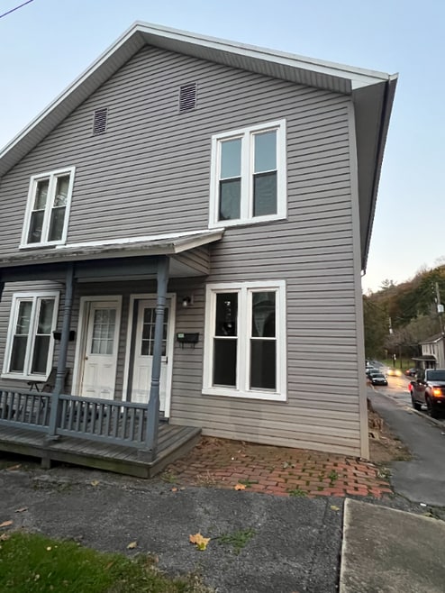 Building Photo - 531 Walnut St