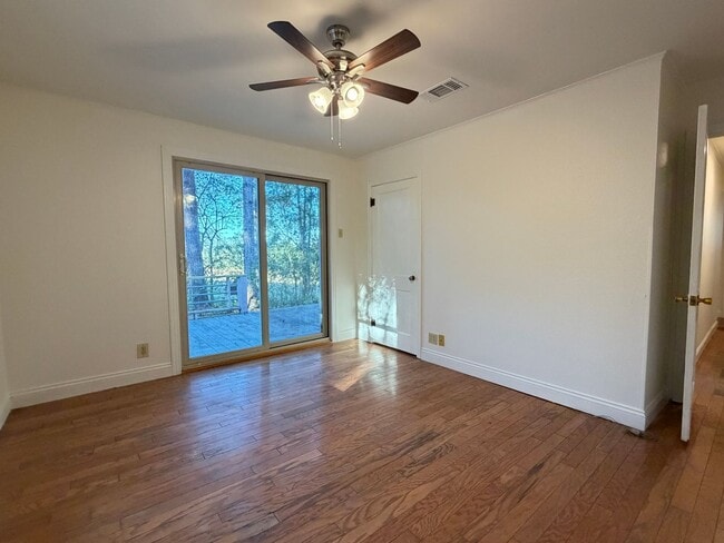 Building Photo - 5 Bed 3 Bath Home in Ruston