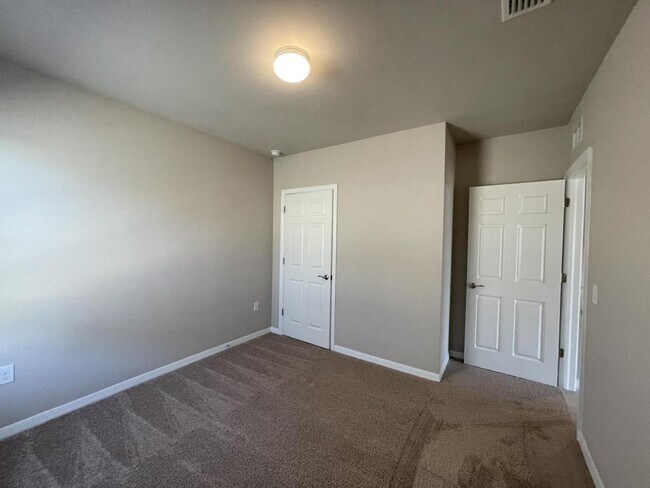 Building Photo - 3152 Cozumel Ct