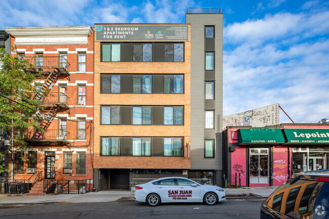 Building Photo - 359 Linden St