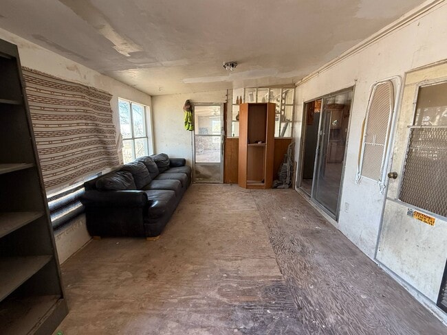 Building Photo - 8221 S Taylor Ln