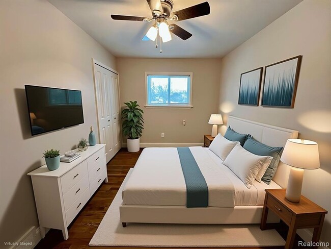 Building Photo - 9768 Lincoln Ct