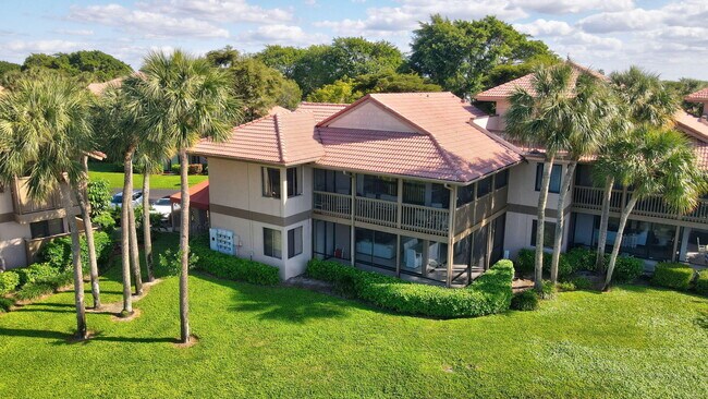 Building Photo - 19411 Sabal Lake Dr