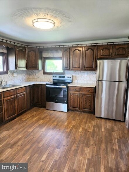 Building Photo - 1286 S Imler Valley Rd