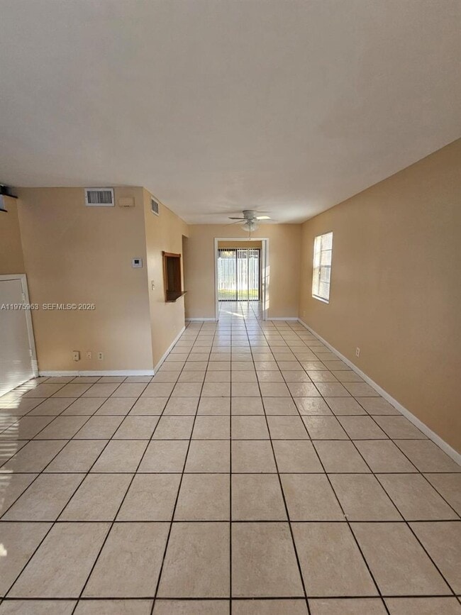 Building Photo - 11616 NW 35th Ct