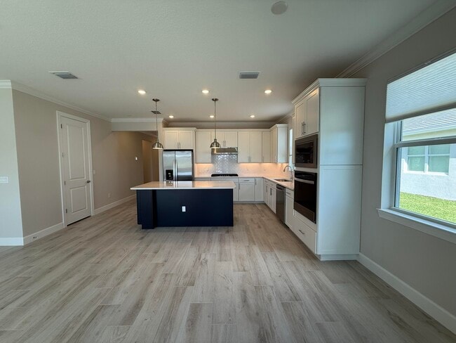 Building Photo - 8360 Beagle Ter