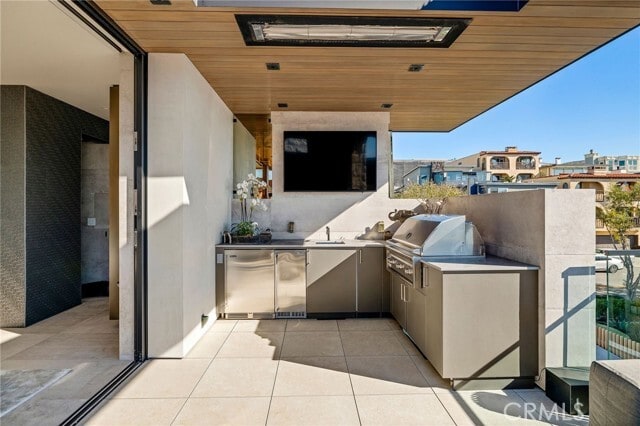 Building Photo - 121 25th St