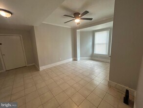 Building Photo - 531 Brinton St