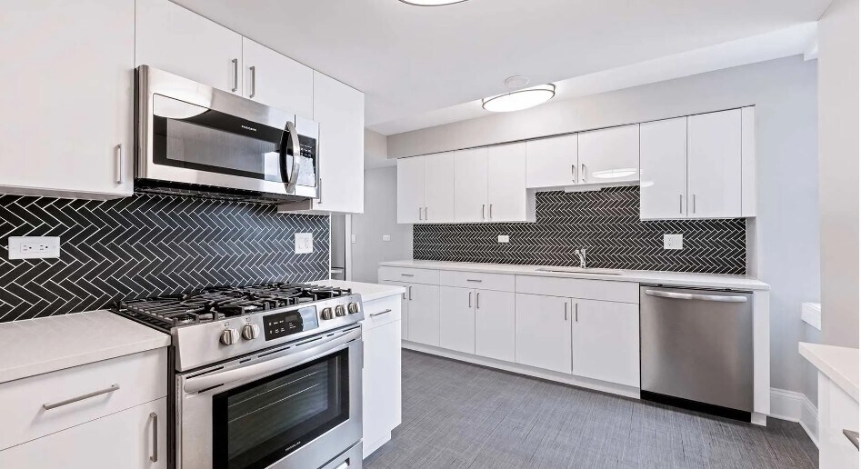 Building Photo - The Dunham Apartments