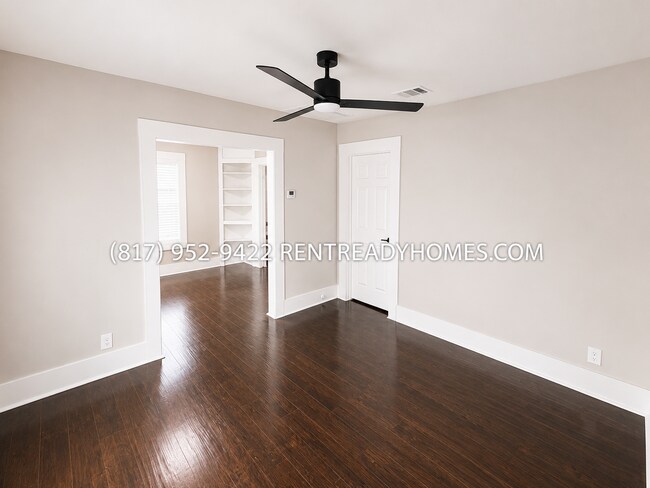 Building Photo - 1021 Delmas St
