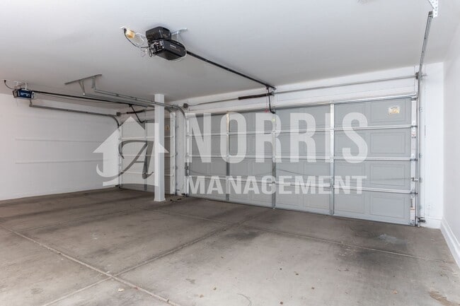 Building Photo - Large Home with Plenty of Room in Coolidge