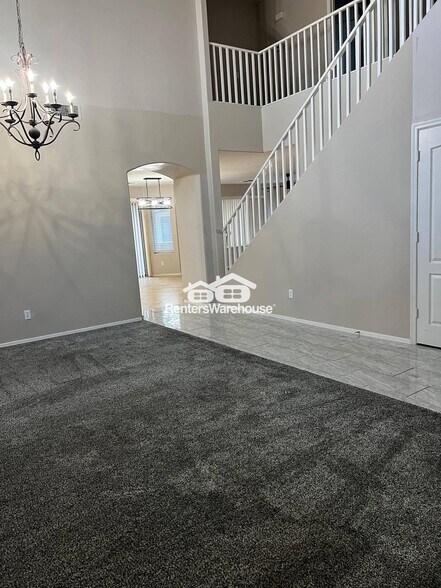 Building Photo - 7617 S 48th Ln