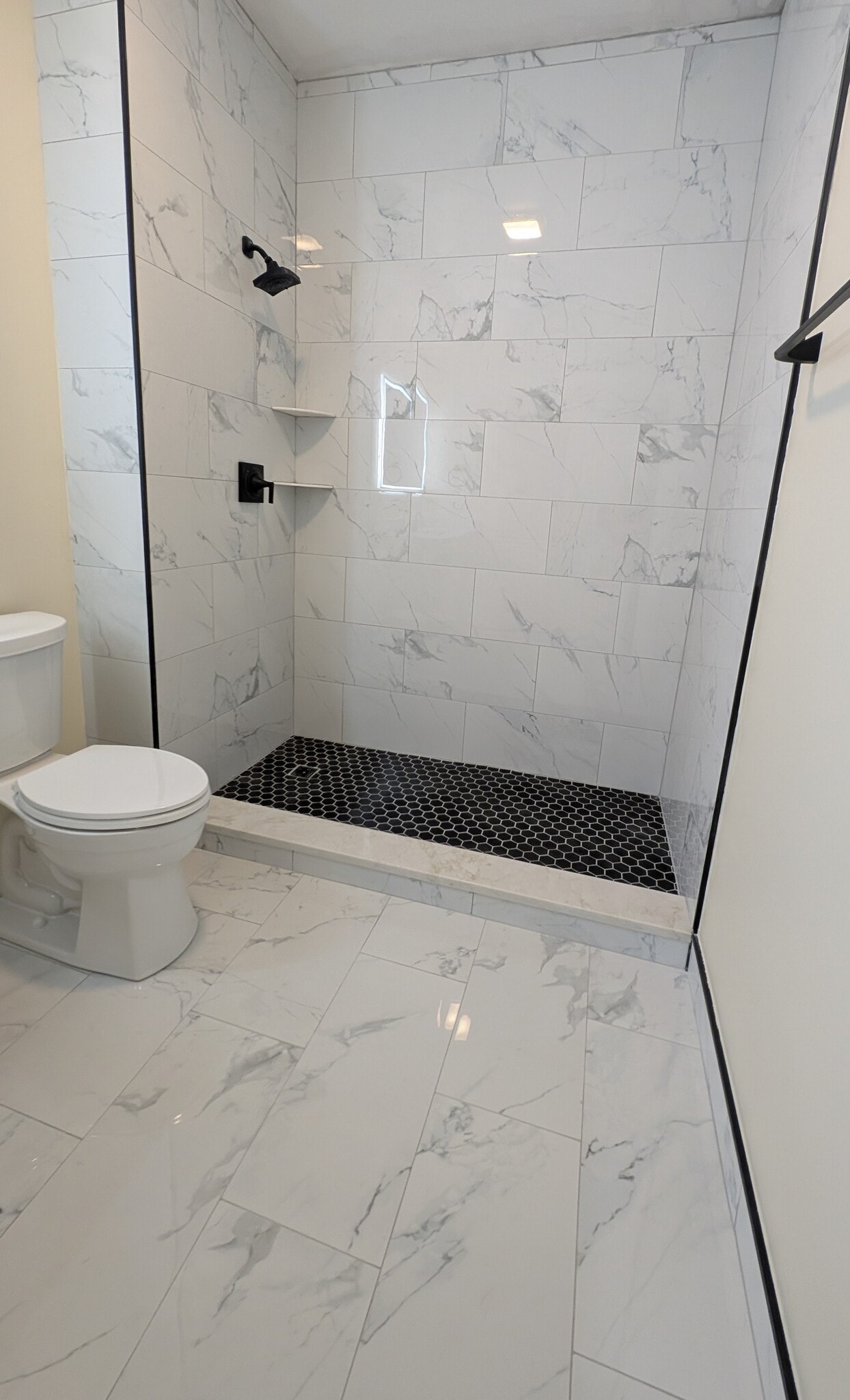 Building Photo - 2632 N Halsted St