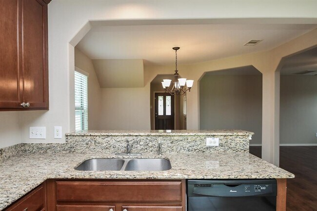 Building Photo - 1646 Perennial Ln