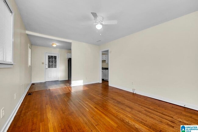 Building Photo - 104 Hardy Rd