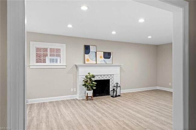 Building Photo - 3613 Cummings Rd