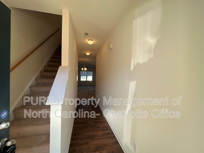 Building Photo - 7627 Galvin St