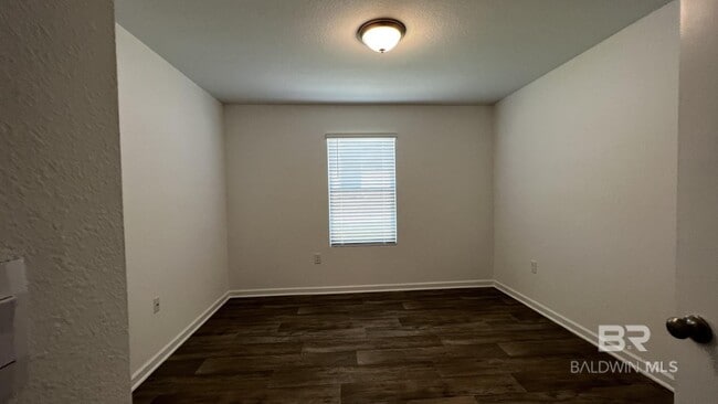 Building Photo - 13580 Cannes Ct