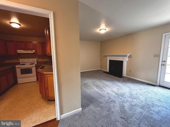 Building Photo - 149 Lexington Ct
