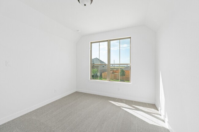 Building Photo - 21127 Coral View Dr