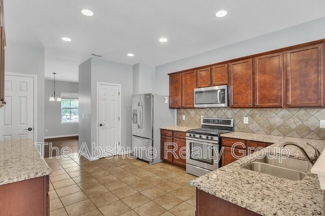 Building Photo - 3817 Althorp Drive