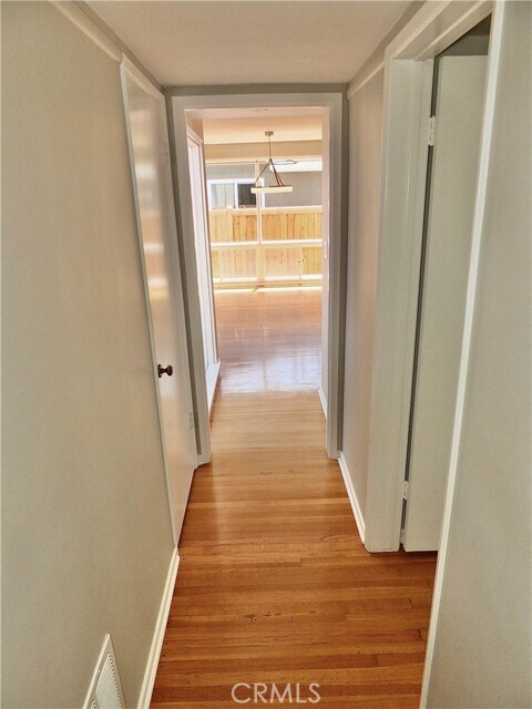 Building Photo - 617 Sandpiper Dr