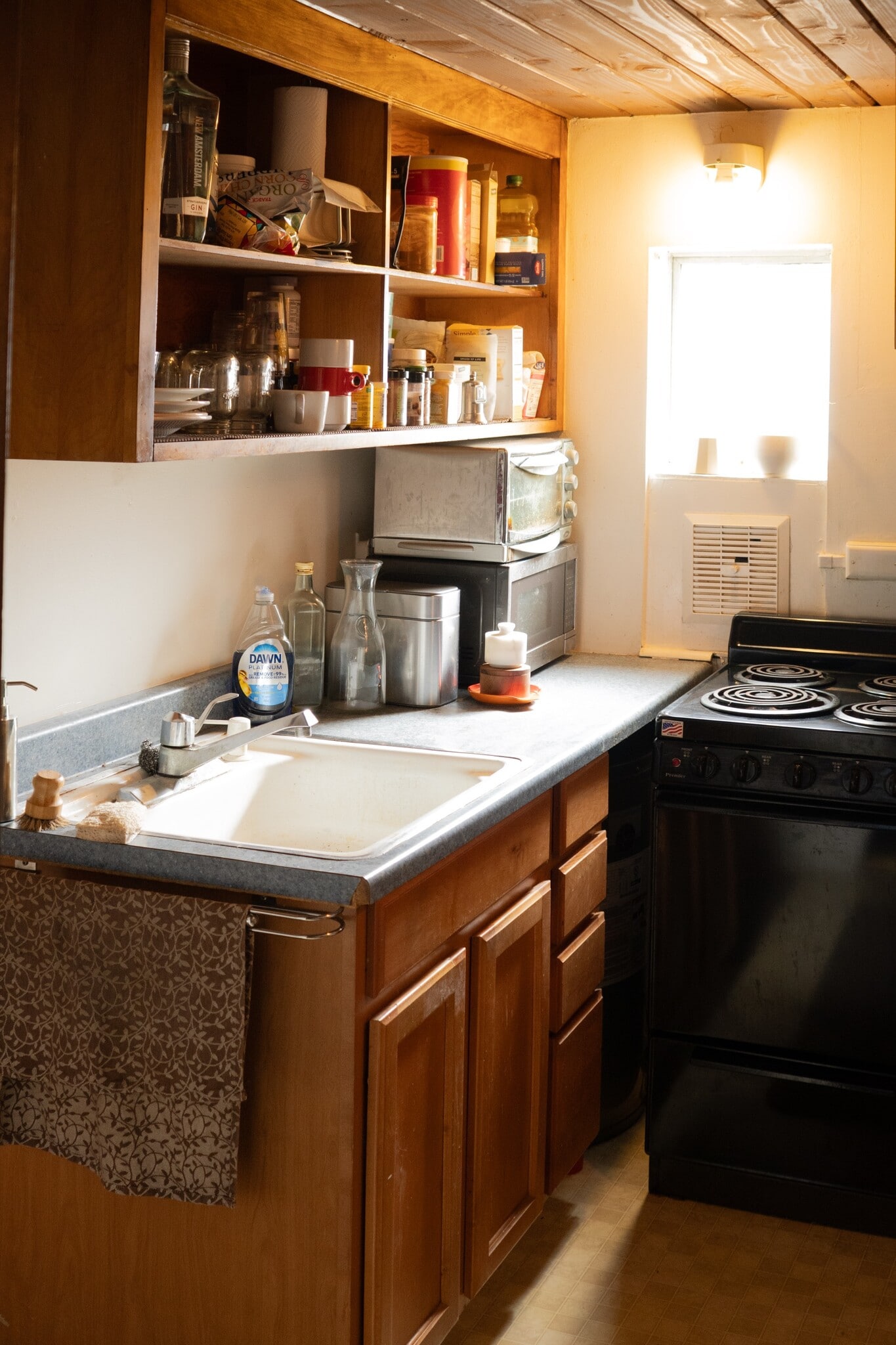 Building Photo - 3246 NE 85th St