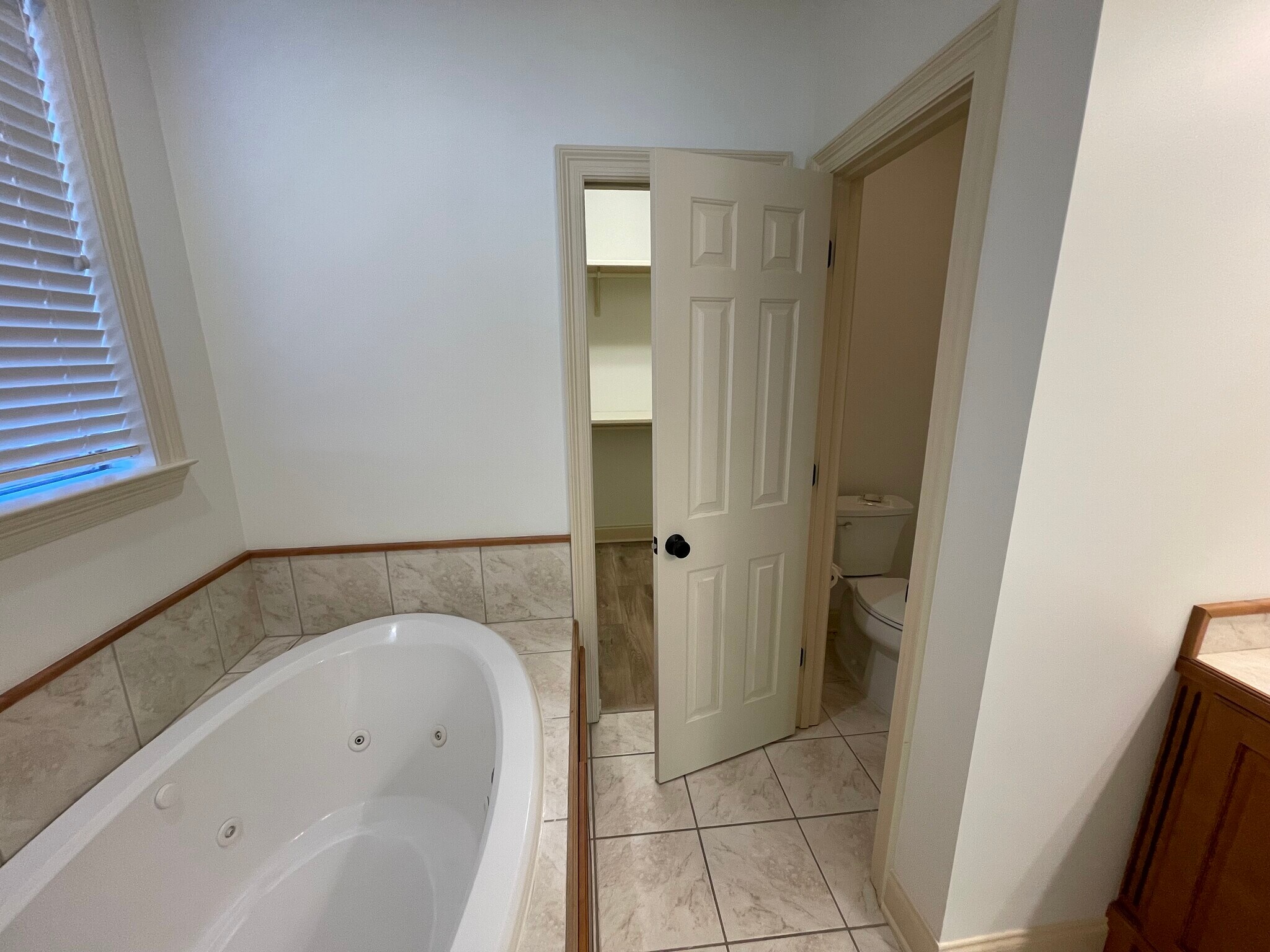 Building Photo - 203 Metairie Ct