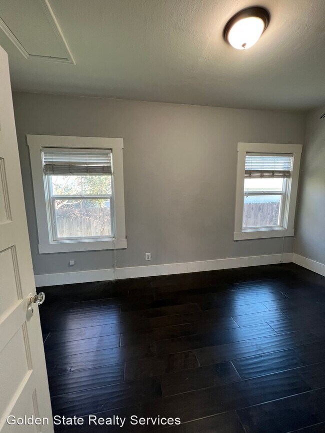 Building Photo - 4 br, 2 bath House - 525 Grove St