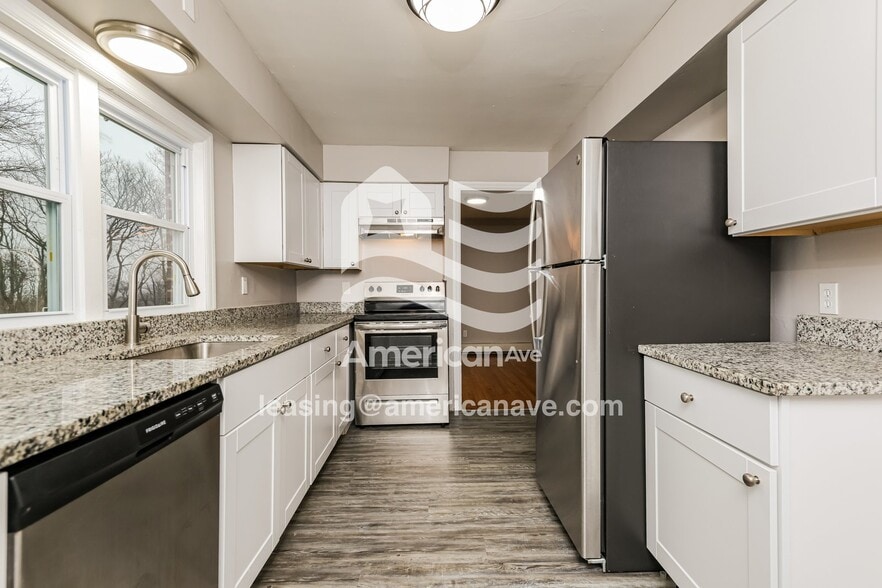 Building Photo - 624 Ruth Ave