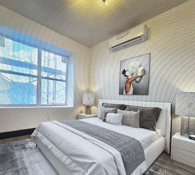 Building Photo - 11 Thomas St