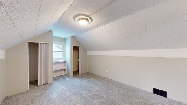 Building Photo - Old Brooklyn - 3 Bedroom Single Family Home