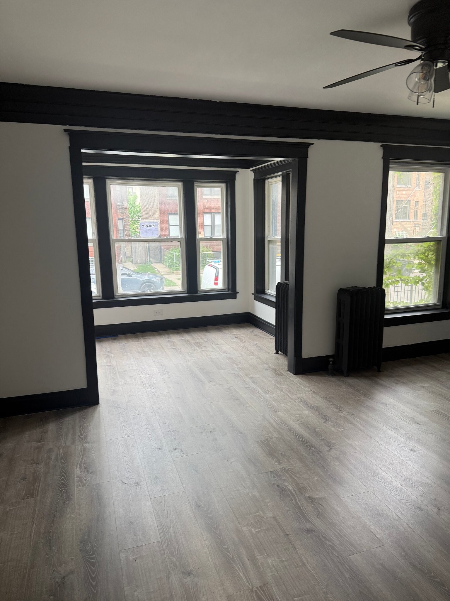 Building Photo - 6837 S East End Ave