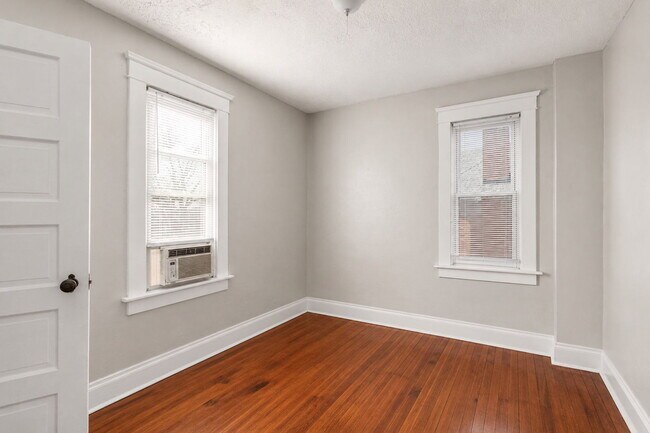 Building Photo - 204 Chittenden Ave