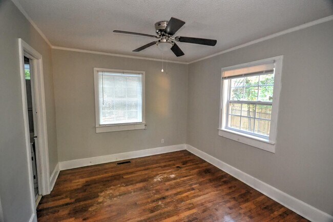 Building Photo - 3835 Capers Ave