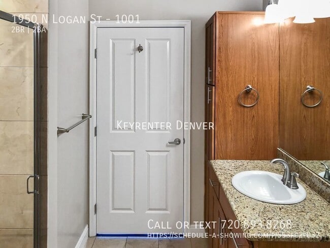 Building Photo - Premium 2BD, 2BA Uptown Condo with Large B...