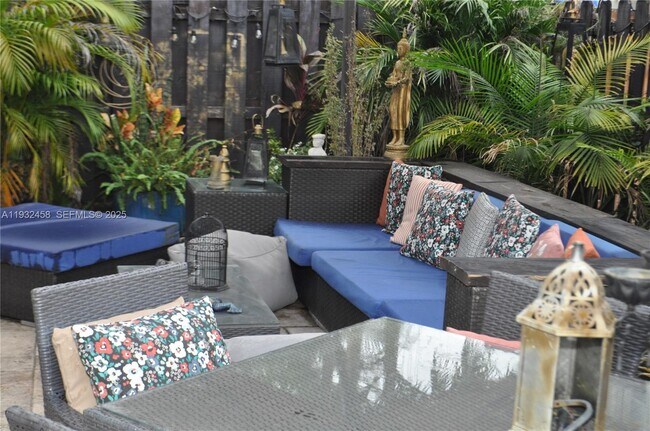 Building Photo - 4849 NW 108th Path