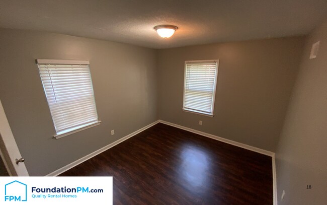 Building Photo - 2564 Lynnfield Rd