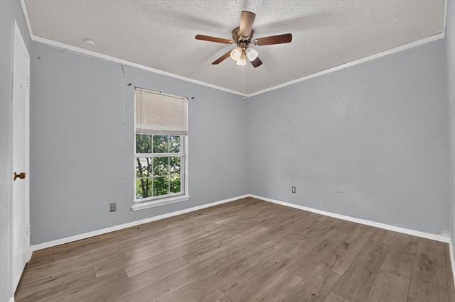 Building Photo - 210 Nettletree St