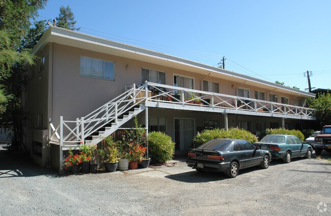 Building Photo - 3545 Brook St