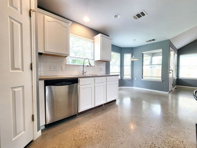 Building Photo - 5608 Steven Creek Way
