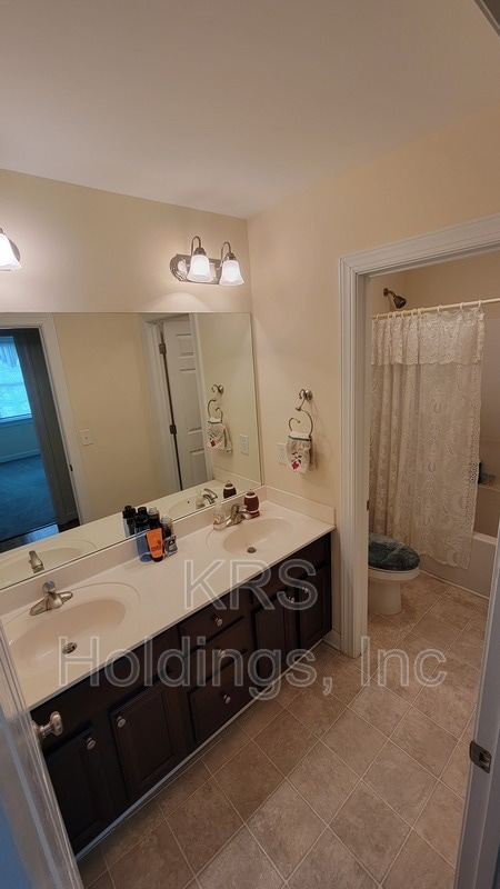 Building Photo - 4039 Ridley Field Rd